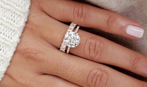 How to Choose Between Lab-Grown and Natural Stones for Your Ring